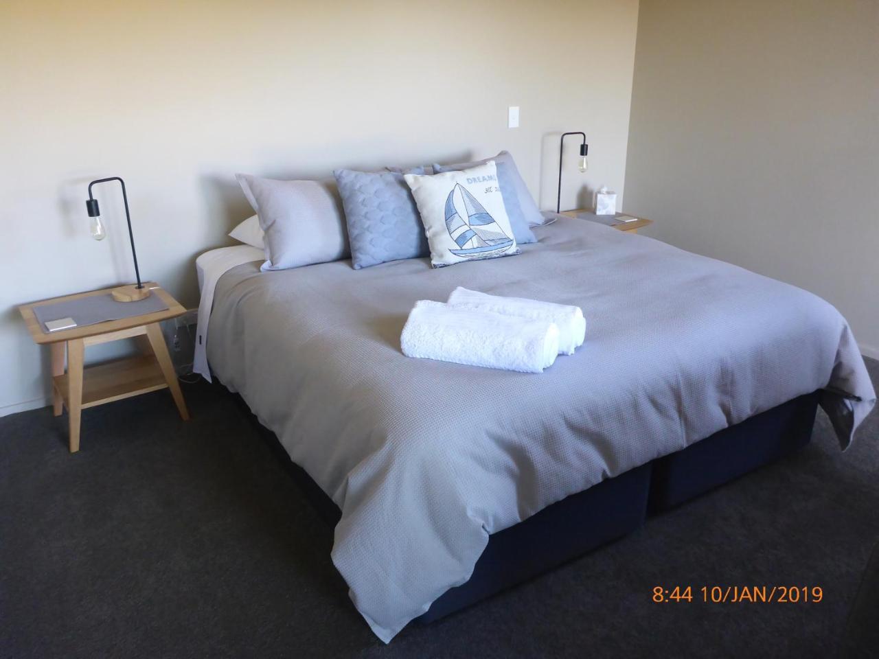 Fran And Frankie'S Bed & Breakfast Luggate 외부 사진